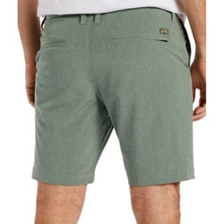 Billabong Crossfire Mid Shorts