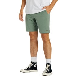 Billabong Crossfire Mid Shorts